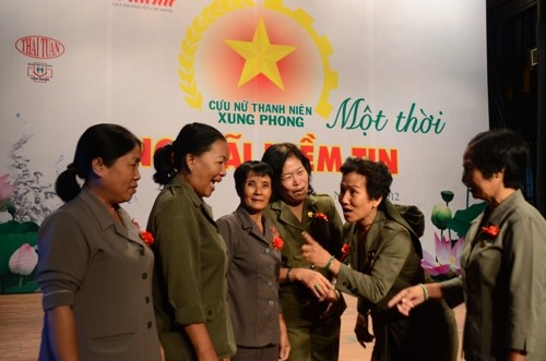 女青年突击队老队员见面会在胡志明市举行 - ảnh 1