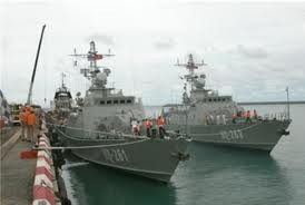 越南自主制造的新型炮艇交付海军 - ảnh 1
