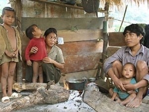 越南公布2012至2015年可持续消除贫困国家目标计划 - ảnh 1