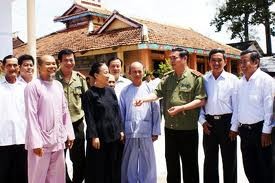 越南政府为和好佛教及其他宗教的共同发展创造便利条件 - ảnh 1