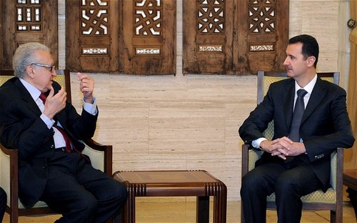 卜拉希米与叙利亚总统阿萨德就解决叙利亚危机事宜进行商讨 - ảnh 1