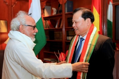 越南政府副总理武文宁与印度外交部长萨尔曼·库尔希德举行会谈 - ảnh 1