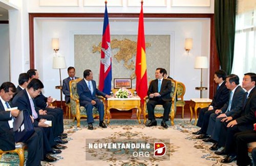 阮晋勇分别会见老挝和柬埔寨领导人 - ảnh 3