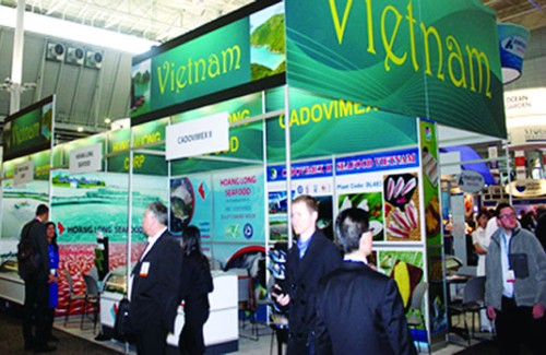 中国企业参加2013年越南国际贸易博览会 - ảnh 1