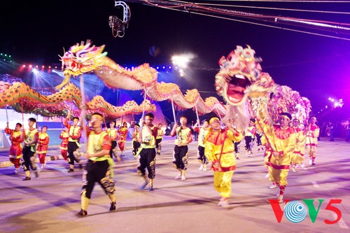 2013年下龙狂欢节：广宁省的旅游品牌 - ảnh 5