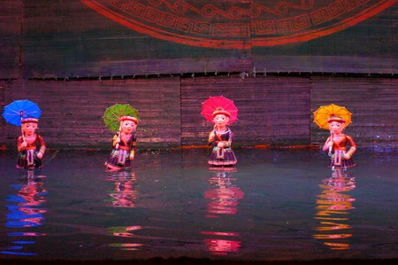 中国留学生镜头中的越南水上木偶 - ảnh 4