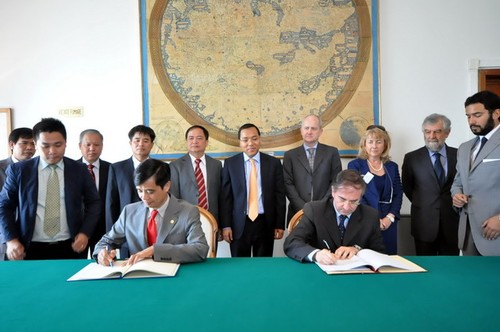 越南-意大利签署航空合作协定 - ảnh 1