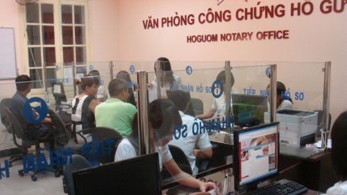 越南国会法律委员会讨论《公证法》 - ảnh 1