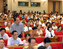 越南十三届国会六次会议讨论社会经济问题 - ảnh 1