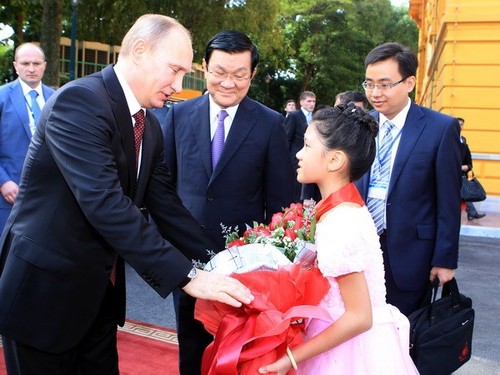 俄罗斯总统普京圆满结束对越南的访问 - ảnh 1