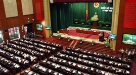 越南13届国会6次会议讨论国会人事工作 - ảnh 1