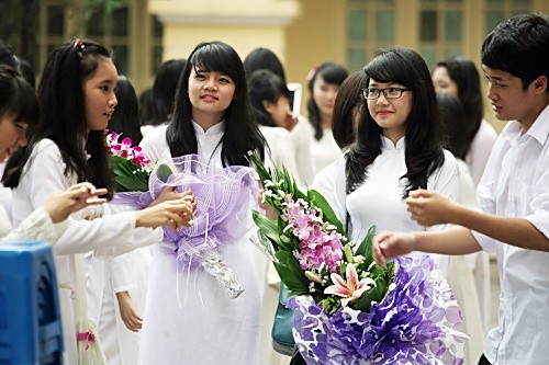 长沙岛县和全国各地纷纷举行11.20越南教师节庆祝活动 - ảnh 11