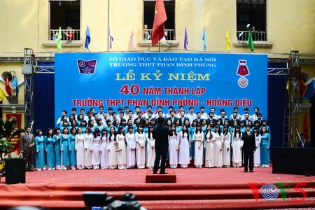 长沙岛县和全国各地纷纷举行11.20越南教师节庆祝活动 - ảnh 16