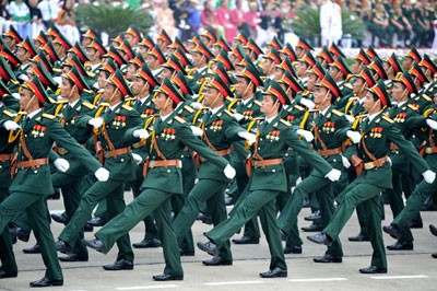 纪念越南人民军成立69周年 - ảnh 1