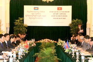 越南和柬埔寨加强经济、文化、科技合作 - ảnh 1