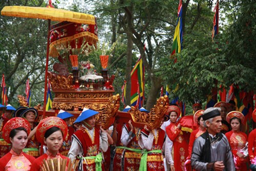 越南民间传统节日盛会的文化元素 - ảnh 1
