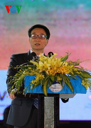 武德担出席2014富安—越南水产节开幕式 - ảnh 2