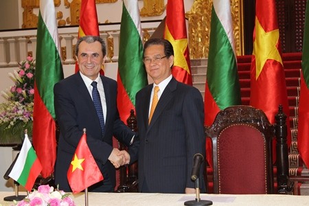 保加利亚总理圆满结束对越南的正式访问 - ảnh 1