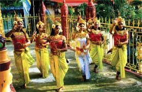 高棉族同胞举行传统新年庆祝活动 - ảnh 1