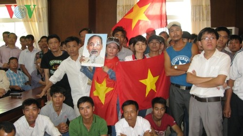 海外越南人继续反对中国 - ảnh 3