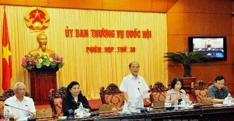 越南国会常委会第30次会议在河内开幕 - ảnh 1