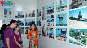越南海洋海岛主权绘画和图片展在永隆省举行 - ảnh 1