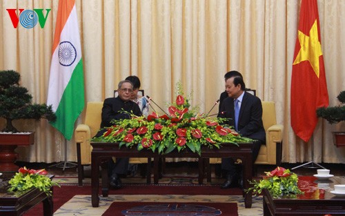 印度总统慕克吉访问胡志明市 - ảnh 1