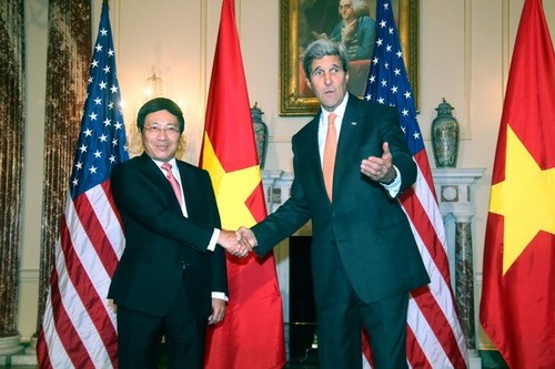 越南政府副总理兼外交部长范平明正式访问美国 - ảnh 1
