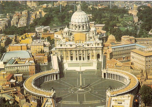 阮晋勇总理离开意大利米兰前往罗马对梵蒂冈进行访问 - ảnh 1
