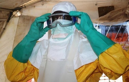 治疗埃博拉药物临床试验或将在西非进行 - ảnh 1