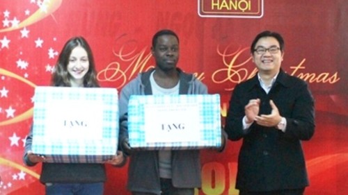 外国留学生喜迎越南传统春节 - ảnh 1