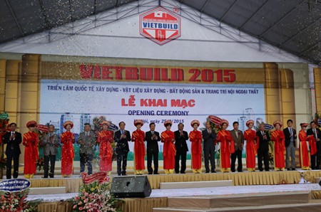 2015年越南国际建筑建材及家居产品展开幕 - ảnh 1