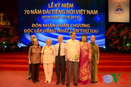 越南之声广播电台举行建台70周年纪念大会 - ảnh 10