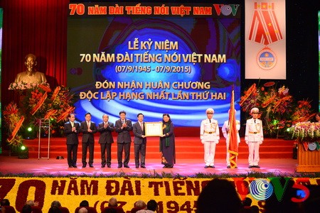 越南之声广播电台举行建台70周年纪念大会 - ảnh 6