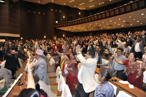 尼泊尔正式颁布新宪法 - ảnh 1