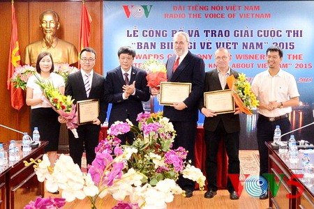 本台举行2015年“您对越南知多少”知识竞赛颁奖仪式 - ảnh 1