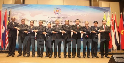 越南公安部部长陈大光出席第10 次东盟打击跨国犯罪部长级会议 - ảnh 1