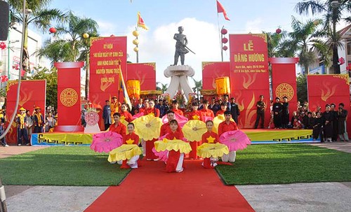 越南民族英雄阮忠直牺牲147周年纪念盛会开幕 - ảnh 1