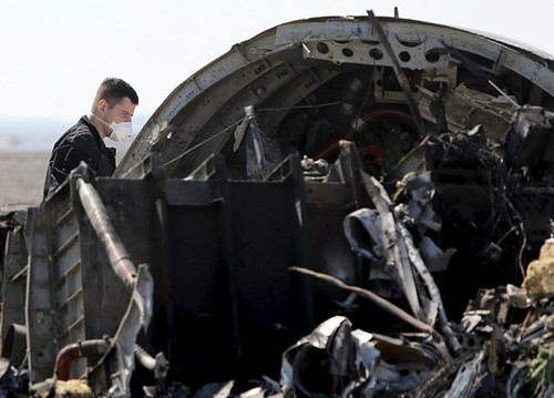 俄客机失事事件：卫星图片排除了飞机被导弹击落的可能 - ảnh 1