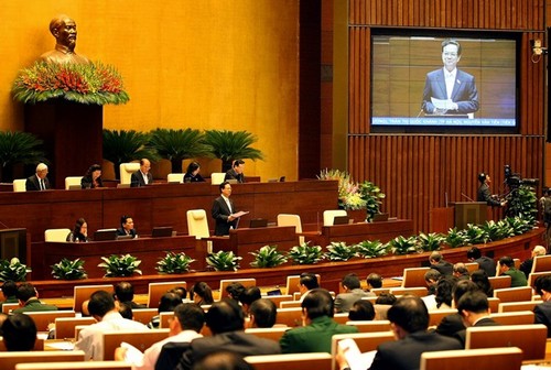 越南十三届国会十次会议质询活动的革新 - ảnh 1