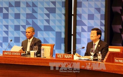APEC第23次领导人非正式会议讨论多项重要内容 - ảnh 1