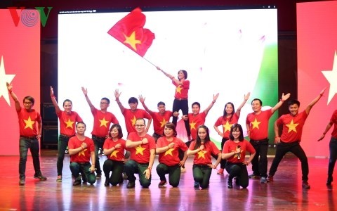 “越南色彩”——中国武汉越南留学生的文化聚会 - ảnh 1