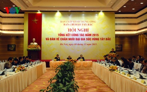 越南西北部指导委员会举行2015年工作总结会议 - ảnh 1