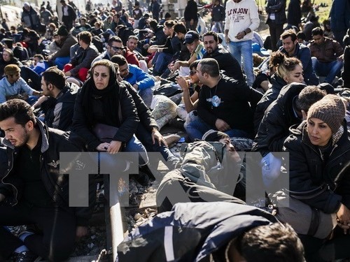 欧洲外部边境管理局对IS使用数万本真实护照进入欧洲发出警告 - ảnh 1
