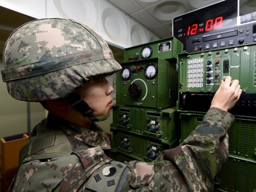 韩国提升对朝扩音器所在地区的战备警戒级别   - ảnh 1