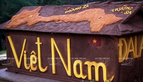 大叻市吸引游客的一处新旅游景点——黏土地道 - ảnh 3