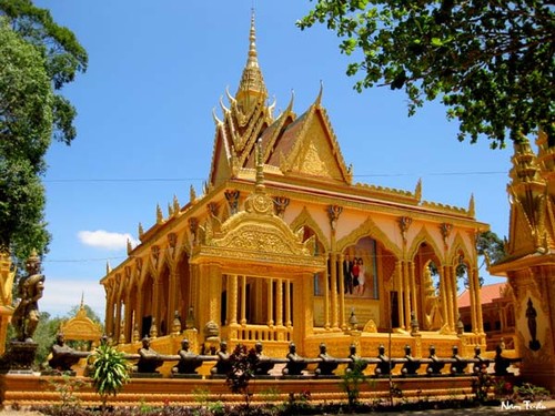 高棉族精神生活中的寺庙 - ảnh 1