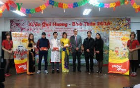 旅居各国越南人喜迎民族传统春节 - ảnh 1