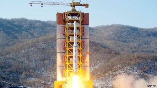 越南对朝鲜使用弹道导弹技术发射远程火箭表示关切 - ảnh 1