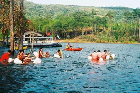 大叻市的泉林湖—仙石山生态旅游区 - ảnh 2